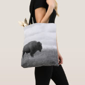 Zwart-wit bizon op een heuvel tote bag (Dichtbij)