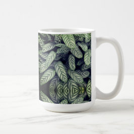 Zwart-wit bladpatroon koffiemok