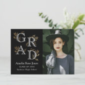 Zwart-wit Bloemen Afstuderen Foto Aankondiging (Staand voorkant)