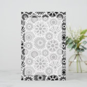 Zwart-wit bloemen briefpapier (Staand voorkant)