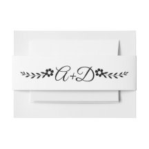 Zwart-wit bloemen en initialen bruiloft