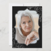 Zwart Wit Bloemen Foto 80e Verjaardagsfeest Kaart (Achterkant)