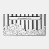 Zwart & Wit Bloemen met Strepen Aangepaste Tekst Bureaumat (Voorkant)