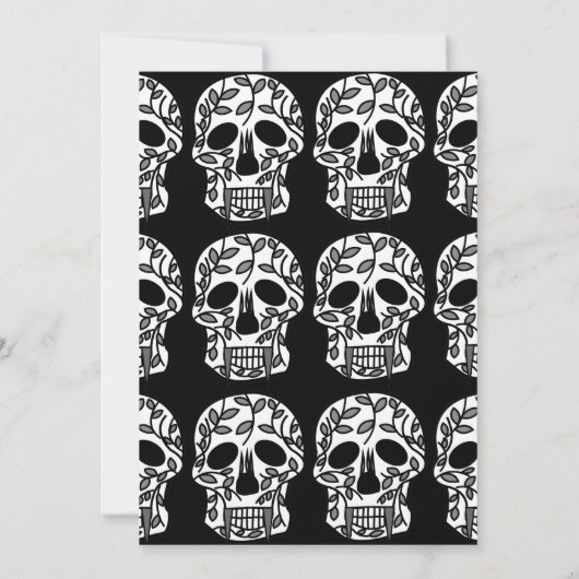 Zwart-wit Bloemen Skull Halloween Party Kaart (Achterkant)