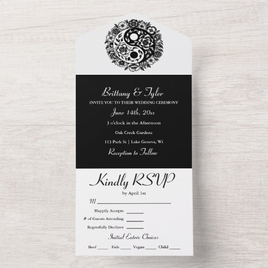 Zwart-wit Bloemen Yin Yang bruiloft All In One Uitnodiging (Binnen)
