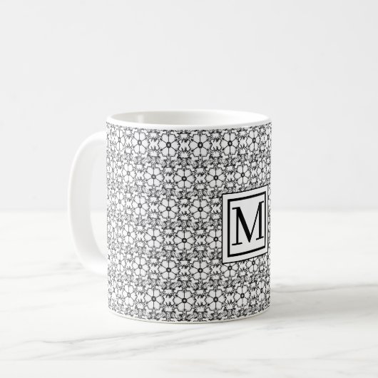 Zwart-wit bloemenpatroon Monogram Mok (Voorkant links)