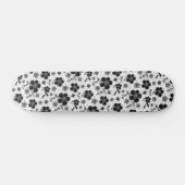 Zwart-wit bloemenprint persoonlijk skateboard (Horizontaal)