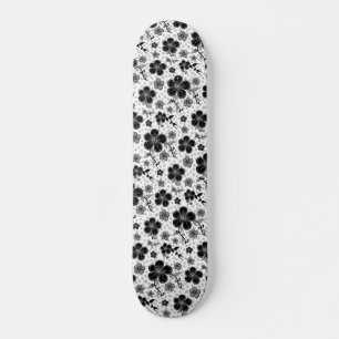 Zwart-wit bloemenprint persoonlijk skateboard