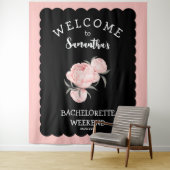 Zwart-wit bloemig vrijgezellenfeest wandkleed (In situ)
