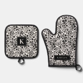 zwart-wit bloemmonogram naam ovenwant & pannenlap set (Voorkant)