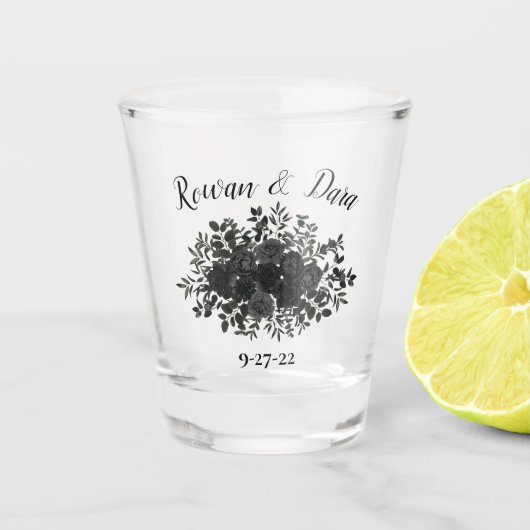 Zwart-wit bruiloft Bloemen Rozen Shot Glas (Voorkant)