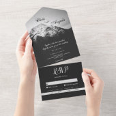 Zwart-wit bruiloft onder de bergen all in one uitnodiging (Afscheurbaar)