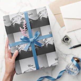 Zwart-wit bruiloft onder de bergen cadeaupapier