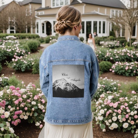 Zwart-wit bruiloft onder de bergen denim jacket (Huwelijk Achterkant)