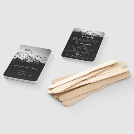 Zwart-wit bruiloft onder de bergen handwaaier (Niet-gemonteerd)