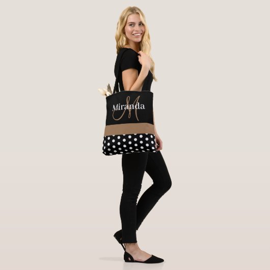 Zwart Wit Bruin Monogram Script Polka Dots Tote Bag (Op model)