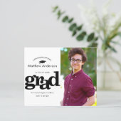 Zwart-wit budget foto afstuderen uitnodiging (Staand voorkant)