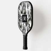 Zwart-wit camouflagepatroon met monogram pickleball paddle (Links)