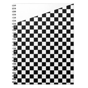 Zwart-wit checker schuin boven notitieboek