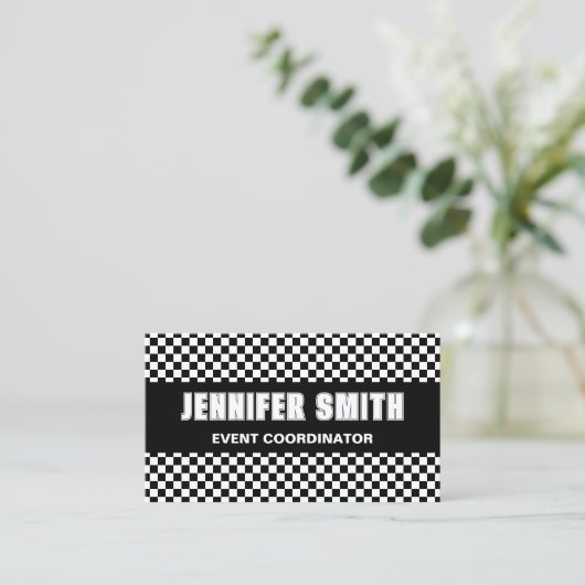 Zwart-wit Checkerboard Bold Minimalist Visitekaartje (Staand voorkant)