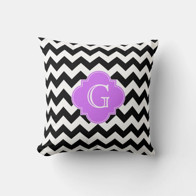 Zwart Wit Chevron Lila Vierblad Monogram Kussen (Voorkant)