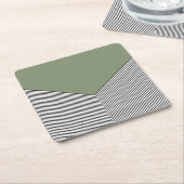 Zwart-wit chevron ontwerp en groene driehoek kartonnen onderzetters (Schuin)