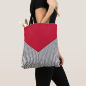 Zwart-wit chevron ontwerp en rode driehoek tote bag (Dichtbij)