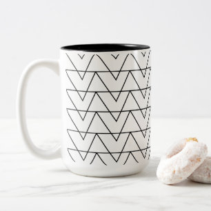 Zwart-wit chevron streeppatroon tweekleurige koffiemok
