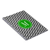 Zwart-wit Chevron Zigzag gepersonaliseerd Monogram Notitieboek (Rechterzijde)