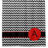 Zwart wit Chevron ZigZag Red Monogram Aangepast Douchegordijn (Voorkant)