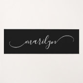 Zwart-wit Classy Curved Swash Handtekening Naam Yogamat (Voorkant (horizontaal))