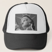 Zwart-wit close-up beeld van vrijheid trucker pet (Voorkant)