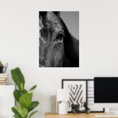 Zwart-wit, close-up paardenoog poster (Thuiskantoor)