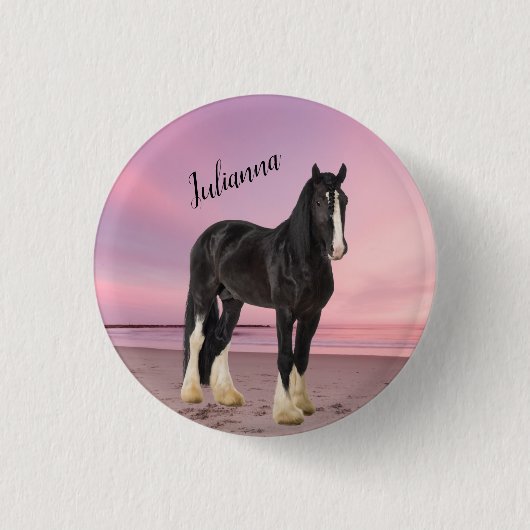 Zwart-wit Clydesdale op strand bij zonsondergang Ronde Button 3,2 Cm (Voorkant)