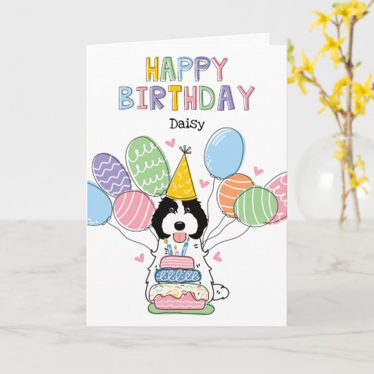 Zwart Wit Cockapoo Cavapoo Hond Gelukkige Verjaard Kaart (Gele Bloem)