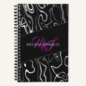 Zwart wit damascus abstract patroon Monogram Notitieboek (Voorkant)