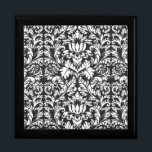 Zwart wit damast kant brokaat cadeaudoosje<br><div class="desc">Een antiek damesbrocade uit de jaren 1800,  is een klassiek zwart-wit ingewikkeld patroon. Damaspatronen zijn bekend om ingewikkelde en reversibele patronen van geweven materiaal en zijn geprimeerd voor de gegrondheid ervan. (Dit ontwerp is een fotografische reproductie van damesweefsel)</div>