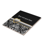 Zwart wit damast met zilvergrijze band en hart tegeltje (Zijkant)