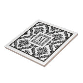 Zwart, wit damast patroon monogram bruiloft tegeltje (Zijkant)
