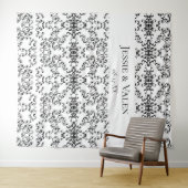 Zwart & Wit Draaiend Gotisch Huwelijk Wandkleed (In Situ (horizontaal))