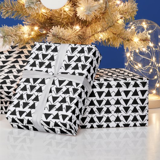 Zwart-wit driehoekige strepen cadeaupapier (Feestdagen)