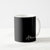 Zwart wit Eenvoudig Chic Script Monogram Naam Koffiemok (Voorkant rechts)