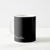 Zwart wit Eenvoudig Chic Script Monogram Naam Koffiemok (Voorkant links)