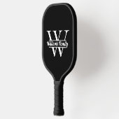 Zwart-Wit | Eenvoudig familienaam monogram Pickleball Paddle (Links)