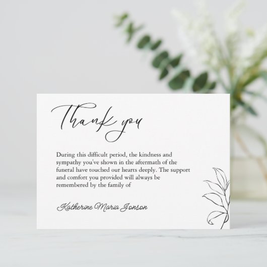 Zwart-wit eenvoudige sympathie na begrafenis bedankkaart (Staand voorkant)