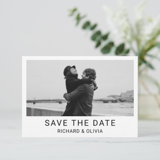 Zwart Wit Elegant Minimalist Save The Date Kaart (Staand voorkant)