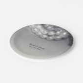  zwart-wit elegant parelaarzen papieren bordje (Gekanteld)