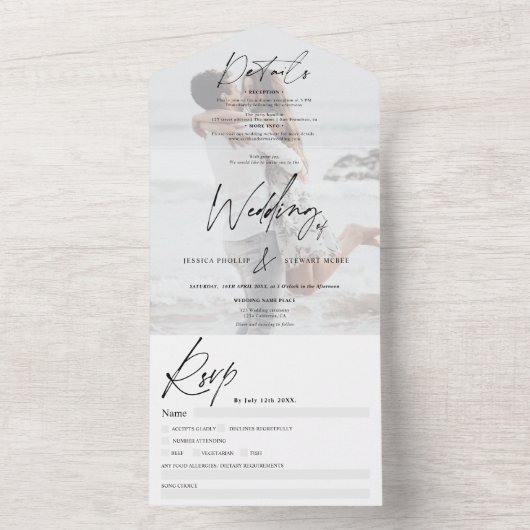 Zwart wit elegant script moderne fotobruiloft all in one uitnodiging (Binnen)