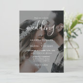 Zwart-wit Elegant Script Photo Wedding Kaart (Staand voorkant)