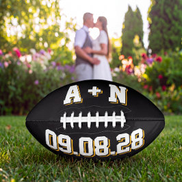 ZWART WIT EN GOUD Huwelijksinitiëlen en datum American Football